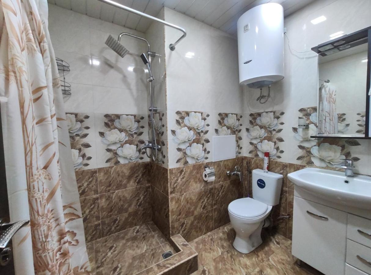Khanjyan 7 Luxury Apartment Ереван Екстериор снимка