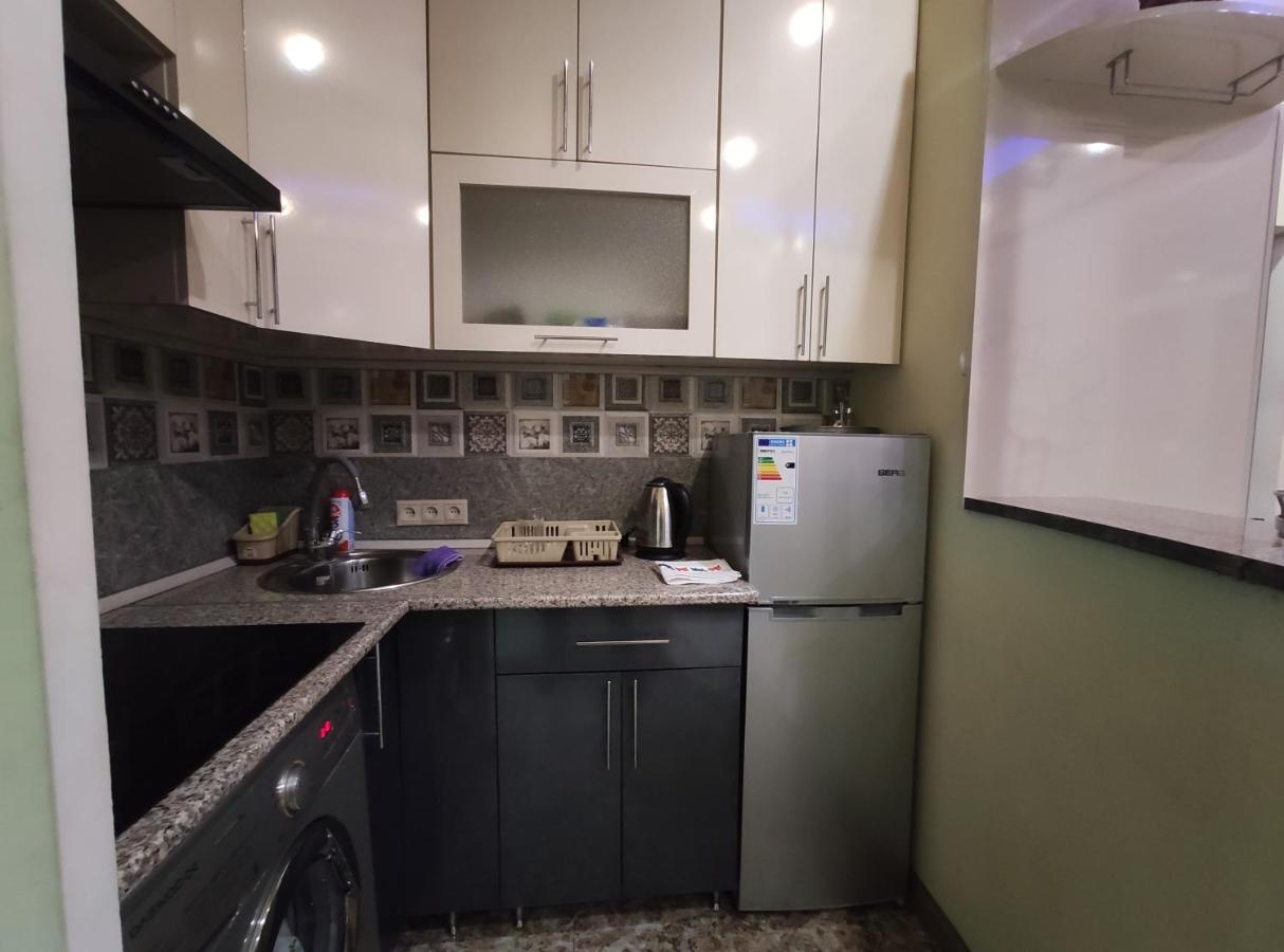 Khanjyan 7 Luxury Apartment Ереван Екстериор снимка
